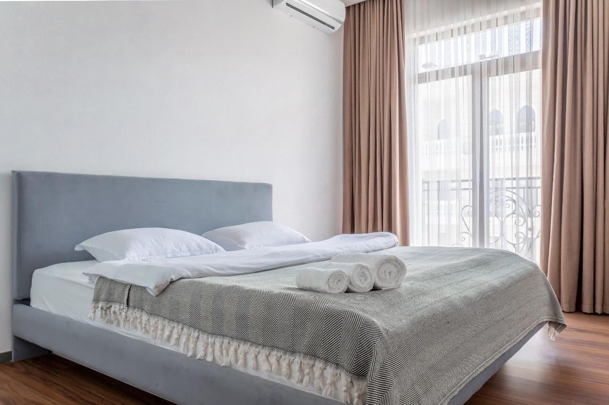 Boulevard 114 Tashkent Exterior photo